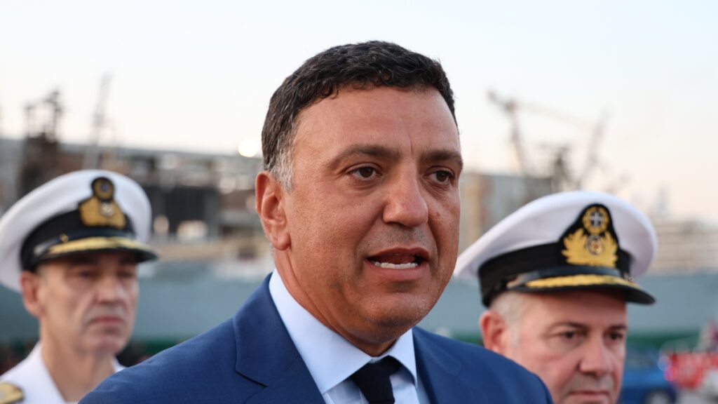Κικίλιας από το λιμάνι του Πειραιά: “Προασπίζουμε, στηρίζουμε και ενισχύουμε τα νησιά μας, τον τουρισμό, την ακτοπλοΐα και την οικονομία της χώρας μας”