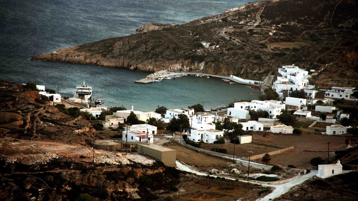 Κίμωλος: Πολλά τα ερωτήματα για τον θάνατο του 17χρονου – Το σενάριο της ηλεκτροπληξίας λόγω διαρροής ρεύματος από τον θερμοσίφωνα