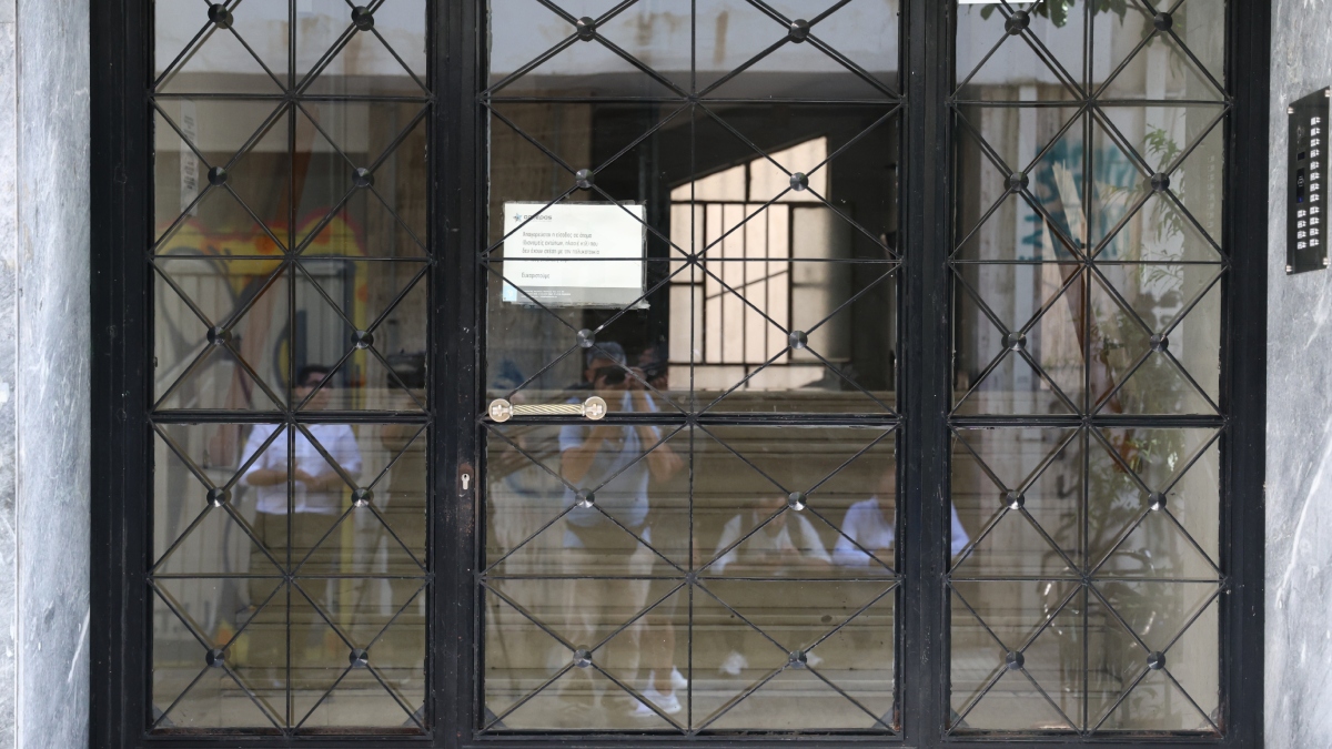 Κυψέλη: Εγκληματική ενέργεια ο θάνατος του βρέφους – Το κατέσφαξαν με πάνω από 10 μαχαιριές