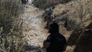 Συναγερμός στον Λυκαβηττό: Βρέθηκε σορός σε σπηλιά κοντά στο εκκλησάκι των Αγίων Ισιδώρων