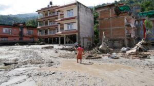 Νεπάλ: Τουλάχιστον 362 οι νεκροί από τις φονικές πλημμύρες (βίντεο)