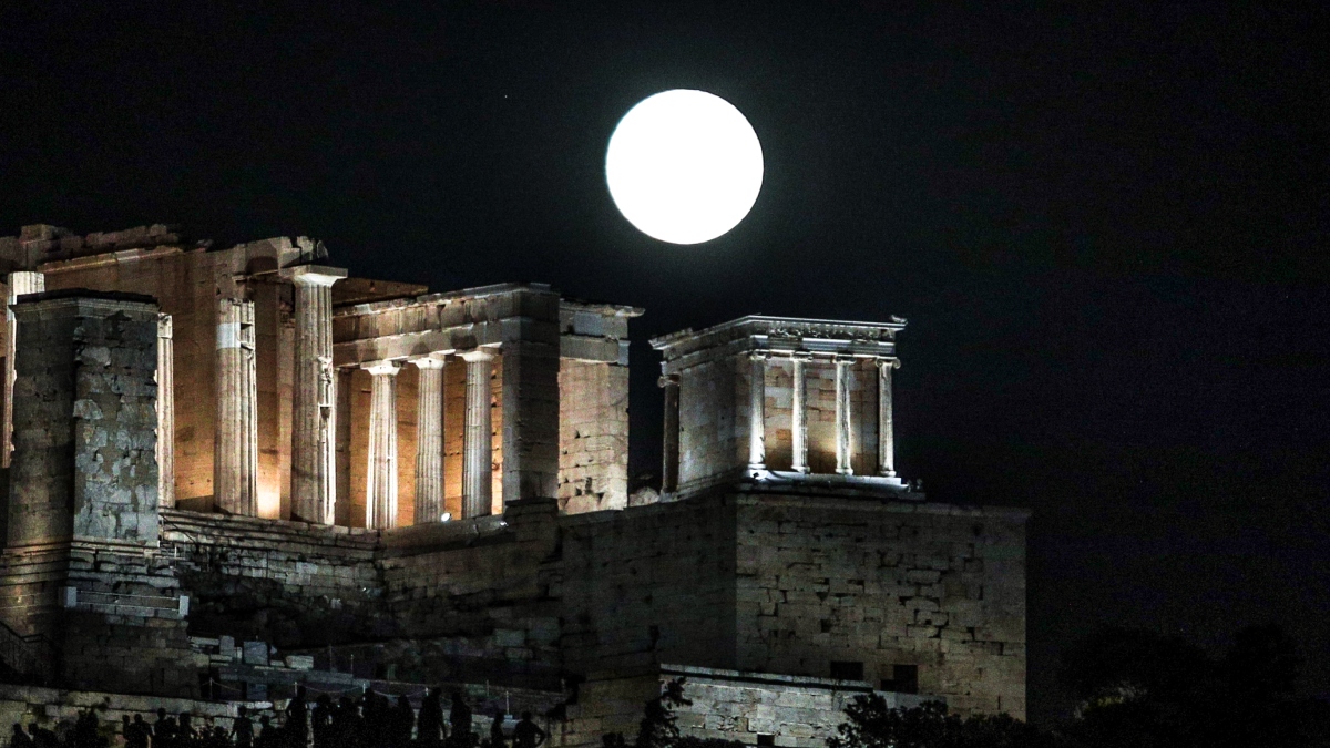 Αυγουστιάτικη Πανσέληνος: Ελεύθερη είσοδος σε μνημεία, μουσεία και αρχαιολογικούς χώρους