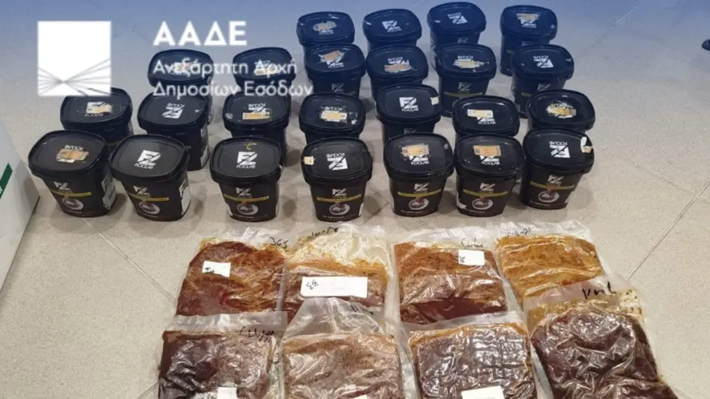 Θεσσαλονίκη: Κύκλωμα με λαθραίο καπνό για ναργιλέ – Ξανακολλούσαν τα ένσημα με σελοτέιπ