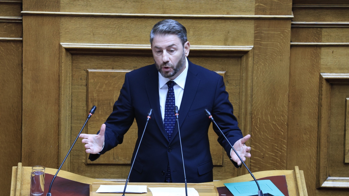 Ανδρουλάκης: “Θέλετε να τρομοκρατήσετε την κοινωνία, ψάχνετε βαρβάρους – Επενδύετε στο φόβο κι όχι στην ελπίδα”