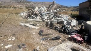 Ασπρόπυργος: Συνελήφθη 54χρονος που πέταξε στερεά απόβλητα