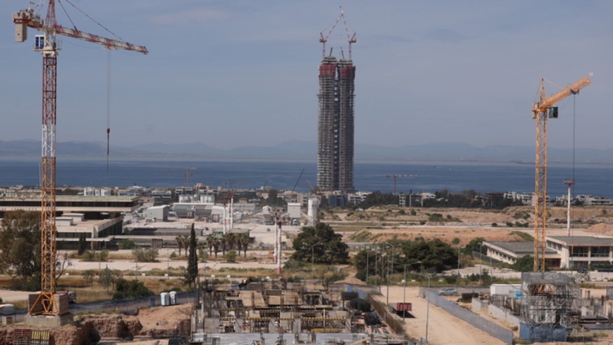 Times: «Η Αθήνα μπορεί να γίνει το νέο Ντουμπάι» – Ουρανοξύστες, hedge funds και δισεκατομμυριούχοι
