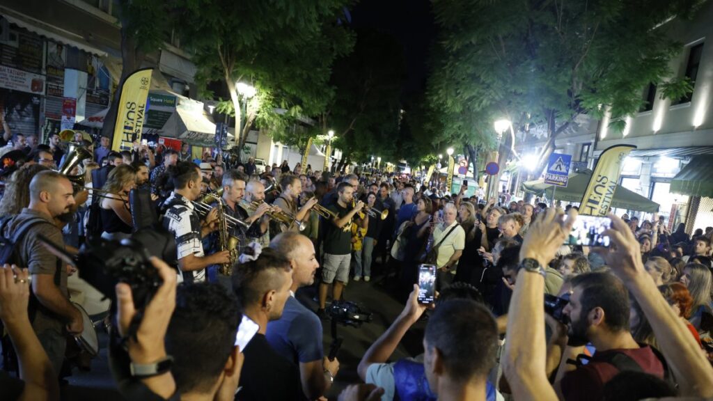 Αθήνα χωρίς αυτοκίνητο απόψε: Ποιοι δρόμοι κλείνουν – 24ωρο Μετρό και αλλαγές στα λεωφορεία