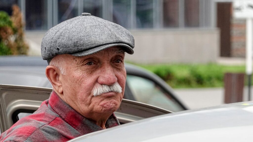 Αττική Οδός: 90χρονος οδηγούσε ανάποδα με δίπλωμα που είχε λήξει το 2018