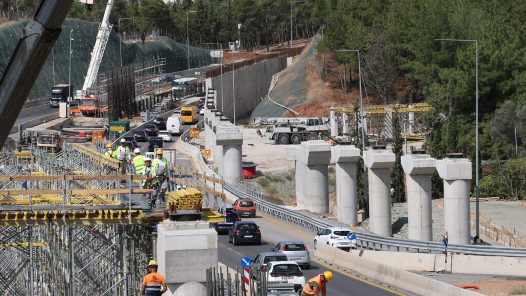 Θεσσαλονίκη: Κυκλοφοριακές ρυθμίσεις στον Περιφερειακό το βράδυ λόγω Flyover