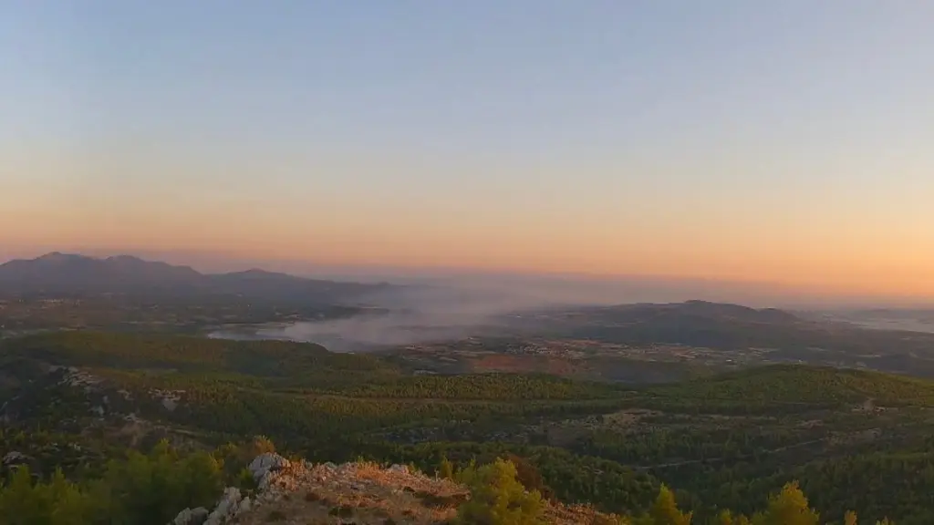 Φωτιά στην Εύβοια: Πολύ βελτιωμένη η εικόνα στη Μακρυκάπα – Παραμένουν ισχυρές δυνάμεις