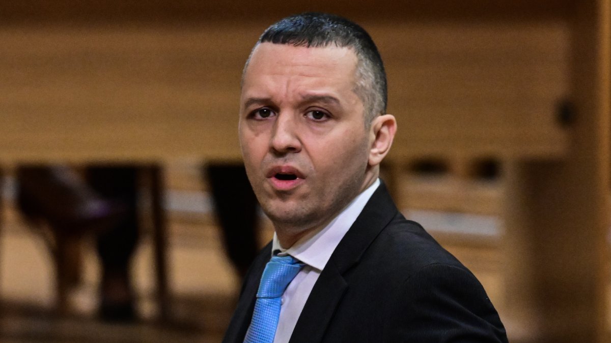 Ηλίας Κασιδιάρης: «Επιστρέφω ελεύθερος» – Προαναγγέλλει επάνοδο στην πολιτική