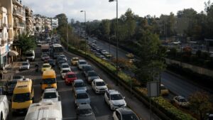 Στο “κόκκινο” η Μεσογείων λόγω ακινητοποιημένου οχήματος