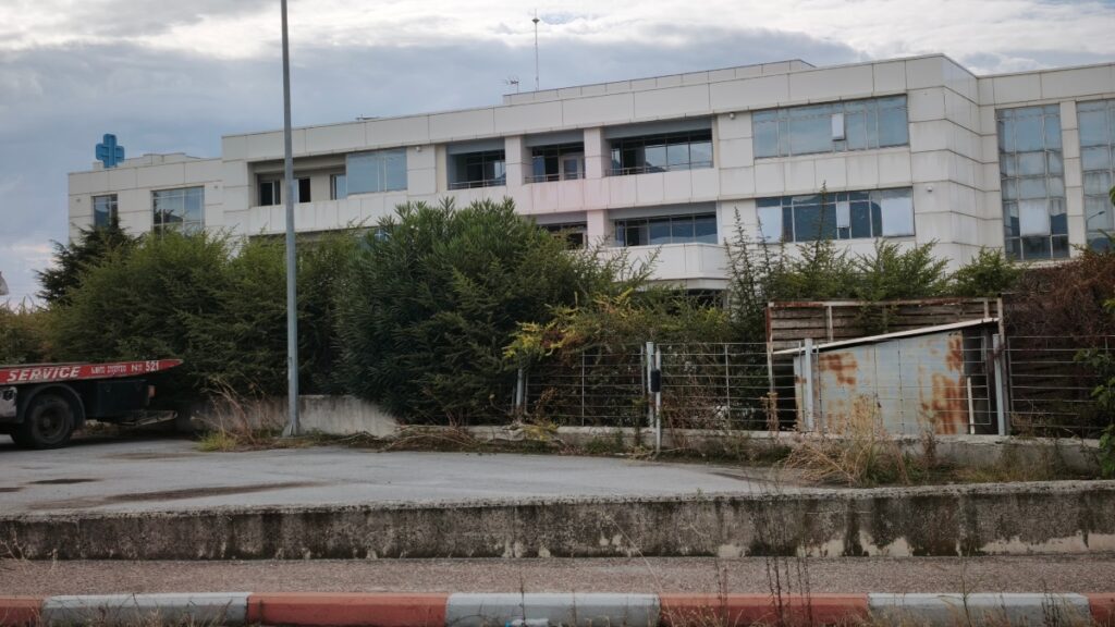 Θεσσαλονίκη: “Παρέλαβα τη μητέρα μου σε κώμα” – Σοκάρουν οι καταγγελίες για την ιδιωτική κλινική