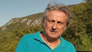 Θάνατος Μαζωνάκη: “Αυτή η ανθρωποφαγία που έχω υποστεί είναι τουλάχιστον βιασμός” – Το ξέσπασμα του υπνοθεραπευτή