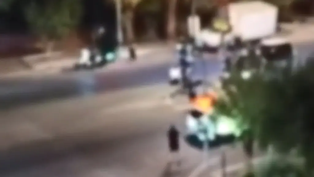 Δρόμος στον Κορυδαλλό μετατράπηκε σε…ρινγκ μετά από καυγά μεταξύ οδηγών και καταδίωξη στην Πέτρου Ράλλη – Τρεις συλλήψεις (βίντεο)
