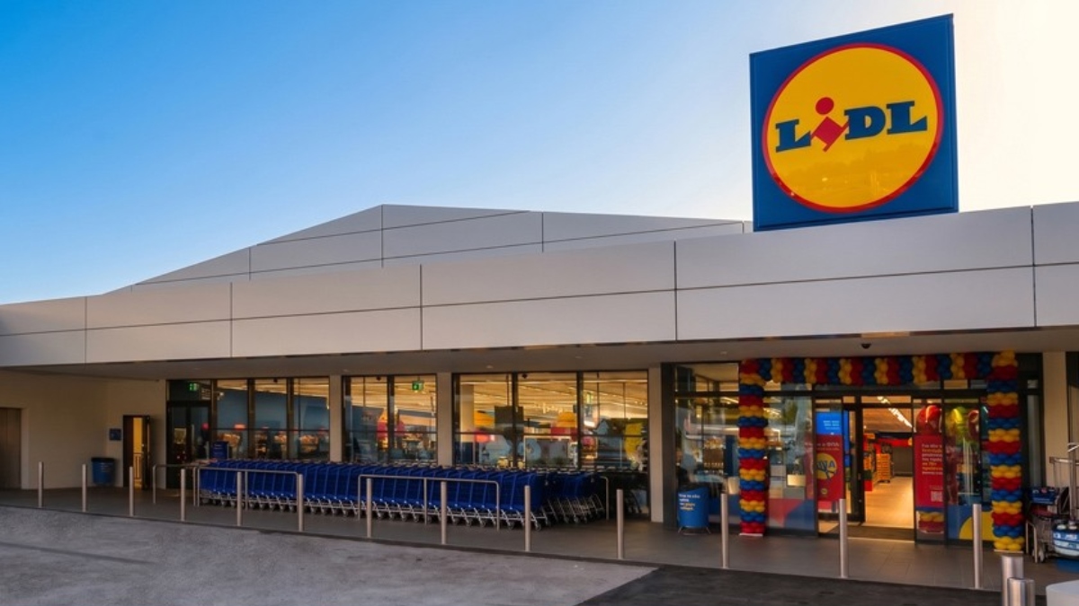 Επένδυση ύψους 4,2 εκατ. ευρώ από την Lidl Ελλάς για το πλήρως ανανεωμένο κατάστημά της στον Γέρακα