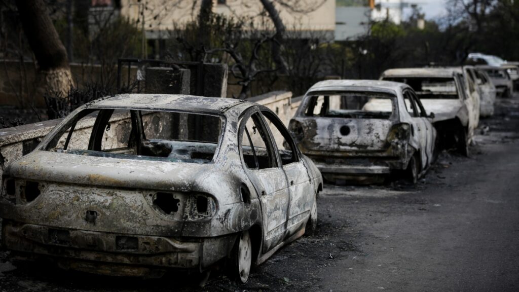 Φωτιά στο Μάτι: Απορρίφθηκε το ελαφρυντικό του πρότερου σύννομου βίου για τρεις κατηγορούμενους