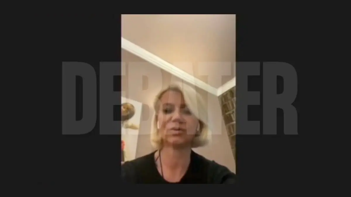 Αποκλειστικό DEBATER: Η γιατρός του ιατρείου στο Κολωνάκι περιέγραφε το μηχάνημα πλασμαφαίρεσης ως «detox»