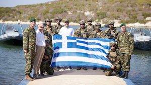 Μητσοτάκης από Καστελλόριζο προς Τουρκία: «Δεν απειλούμε κανέναν, αλλά δεν δεχόμαστε απειλές ή υποδείξεις από κανέναν» 