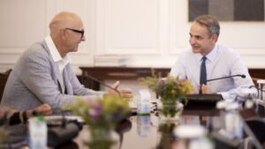 Συνάντηση Μητσοτάκη με τον Διευθύνοντα Σύμβουλο του Ομίλου Telekom Tim Höttges