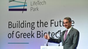 Μητσοτάκης από Σπάτα: “Αυτά τα οποία οραματιζόμουν για τη χώρα πριν από πολλά χρόνια τώρα γίνονται πράξη”