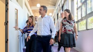 Μητσοτάκης από το Ειδικό Δημοτικό Σχολείο Καισαριανής: “Θα συμπληρώσουμε τις παρεμβάσεις μας με αλλά χρηματοδοτικά εργαλεία”
