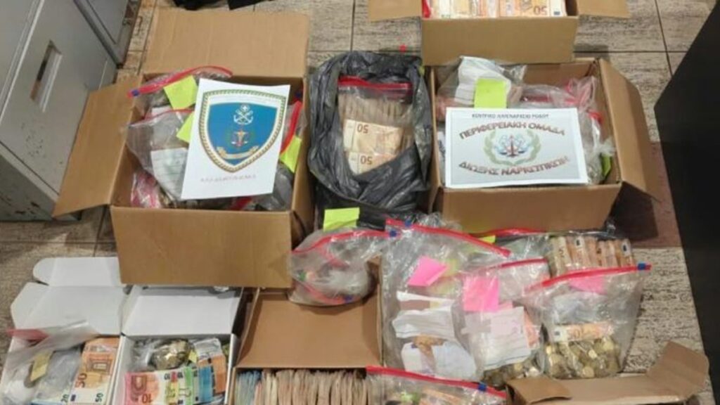 Από μια αποσκευή στον Πειραιά στα 953.408 ευρώ της Ρόδου – Πώς ξετυλίχθηκε η υπόθεση
