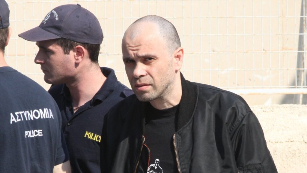 Νίκος Μαζιώτης: Αποφυλακίστηκε μετά από 14 χρόνια – «Μπλόκο» εισόδου στις ΗΠΑ
