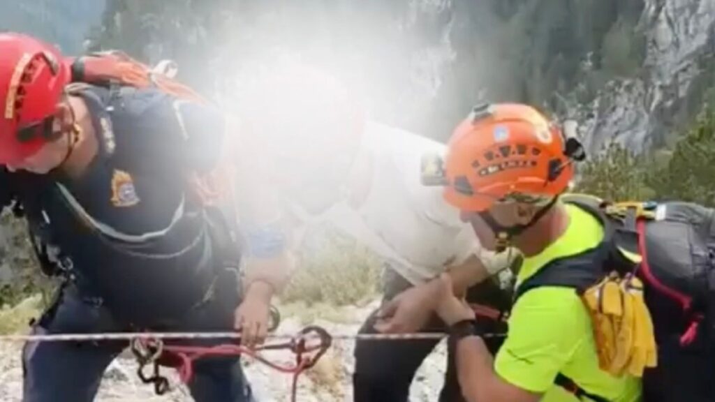 Πάρνηθα: Αποπροσανατολίστηκαν 24χρονος και 19χρονη σε πεζοπορία – Επιχείρηση της Πυροσβεστικής (Βίντεο)