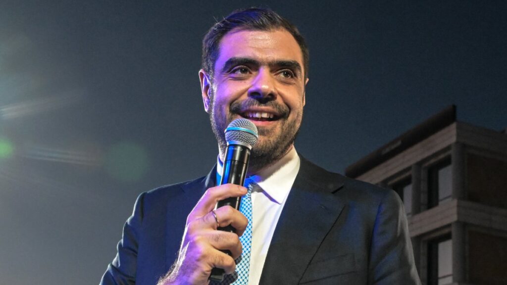 Μαρινάκης κατά Τσίπρα: «Τίναξε την μπάνκα στον αέρα με εξαγγελίες 13 δισ. ευρώ»