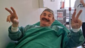 Στο νοσοκομείο ο Παύλος Κοντογιαννίδης – Η φωτογραφία και το μήνυμά του