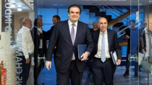 Πιερρακάκης: “Εξαντλούμε τα περιθώρια στήριξης των επιχειρήσεων”
