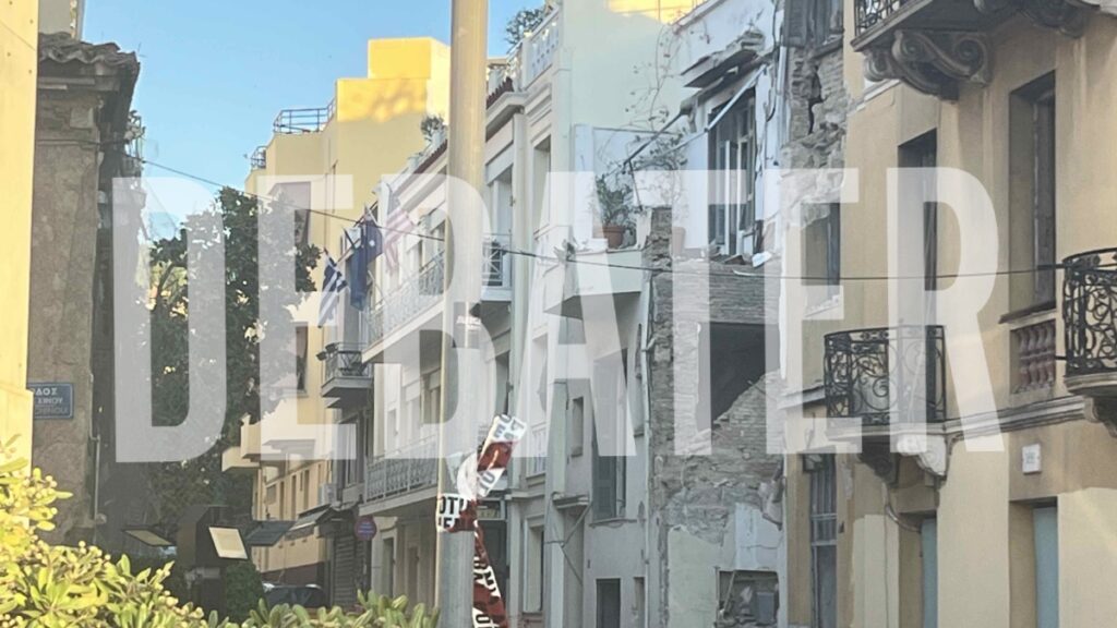 Πλάκα: Έλεγχος στη στατικότητα των γύρω κτηρίων που σημειώθηκε η έκρηξη – Συγγενείς των θυμάτων στην Αθήνα