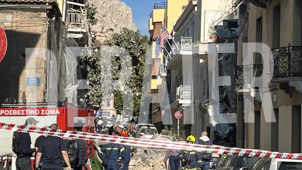 Πλάκα: Σε εξέλιξη οι έρευνες για τα αίτια της έκρηξης – Ολοκληρωτική η καταστροφή στο κτήριο