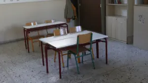 Βούλα – Αποκλειστική μαρτυρία μητέρας στο DEBATER: «Έβαζε τις μαθήτριες να του κάνουν μασάζ – Άγγιζε τα παιδιά»
