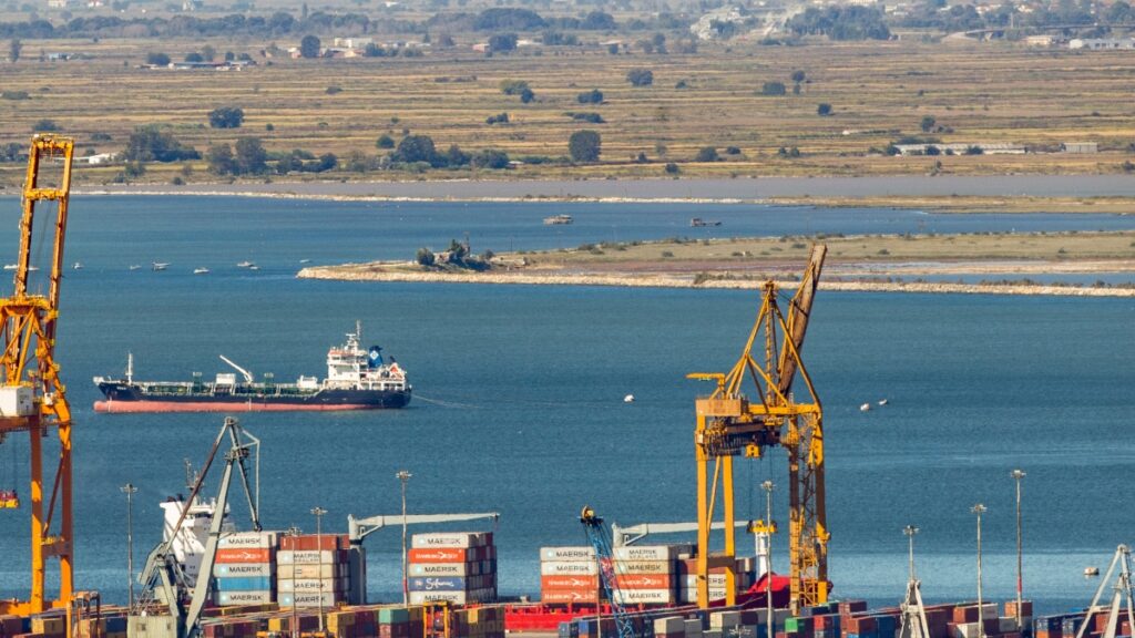 Θεσσαλονίκη: Μεθυσμένος ναυτικός απείλησε με μαχαίρι συνάδελφό του σε πλοίο