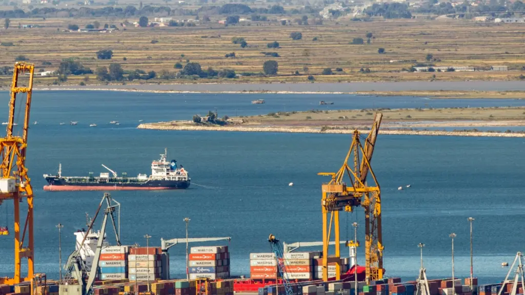 Θεσσαλονίκη: Μεθυσμένος ναυτικός απείλησε με μαχαίρι συνάδελφό του σε πλοίο