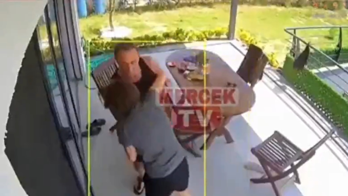 Τουρκία: Αντιπρόεδρος του CHP ξυλοκοπά την σύντροφό του – “Άσε με ήσυχη” του φώναζε η γυναίκα (βίντεο)