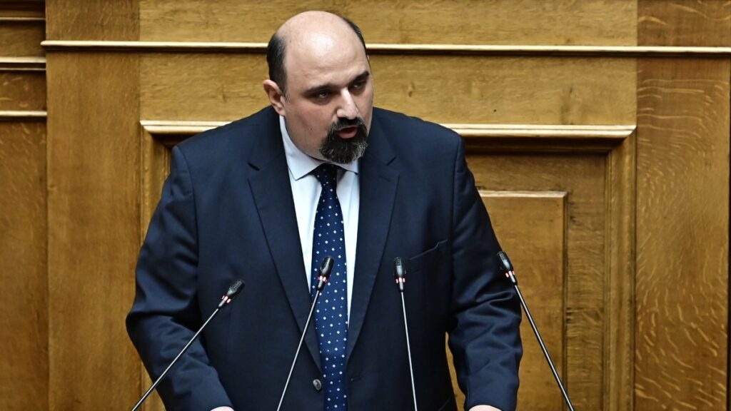 Κυβερνητικές πηγές για Τριαντόπουλο: “Η κυβέρνηση σέβεται απολύτως τη Δικαιοσύνη”