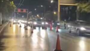 “Σαφάρι” της Τροχαίας στην Αττική: Συνελήφθησαν εννέα άτομα για οδήγηση υπό την επήρεια αλκοόλ (βίντεο)