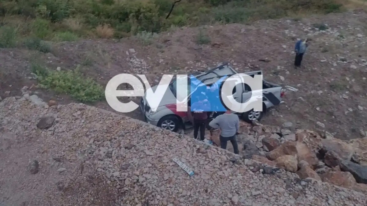 Τροχαίο στην Εύβοια: Αγροτικό έπεσε σε γκρεμό 15 μέτρων – Απεγκλωβίστηκε ο οδηγός