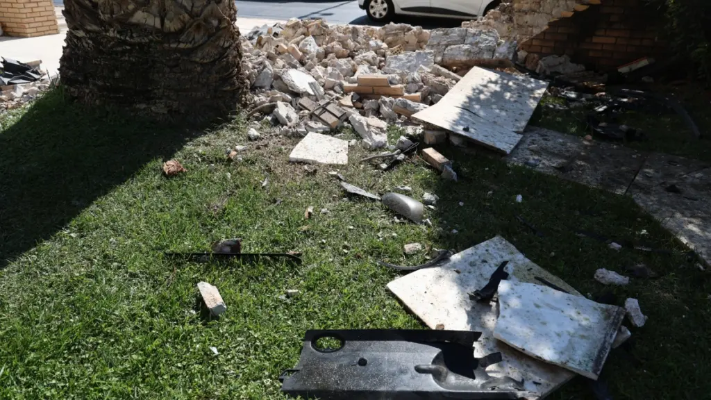 Τροχαίο στη Γλυφάδα: Ερωτήματα για τις συνθήκες τις τραγωδίας – Το live στο TikTok και η πιθανή κόντρα με άλλο όχημα