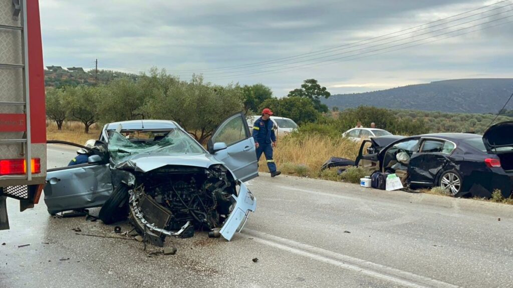 Σοβαρό τροχαίο στο Ναύπλιο – Τρεις τραυματίες από σύγκρουση δύο οχημάτων