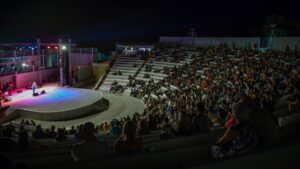 Αναβάλλεται για αύριο η συναυλία του Γιάννη Κότσιρα στο Βεάκειο λόγω της κακοκαιρίας