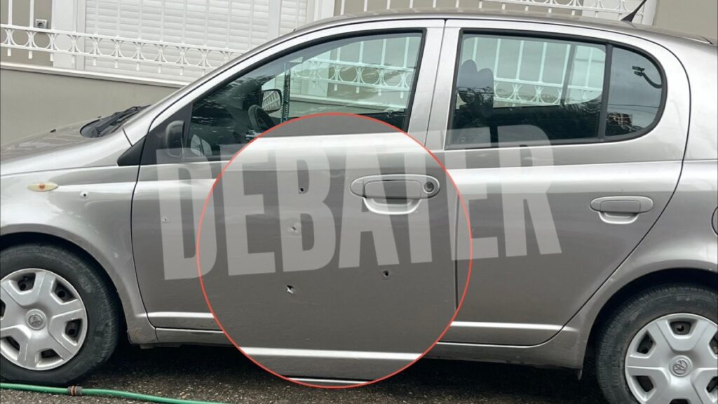 Αποκλειστικό DEBATER – Ζεφύρι: Η στιγμή που άγνωστος γαζώνει ΙΧ – «Ήταν σαν σεισμός» (βίντεο)