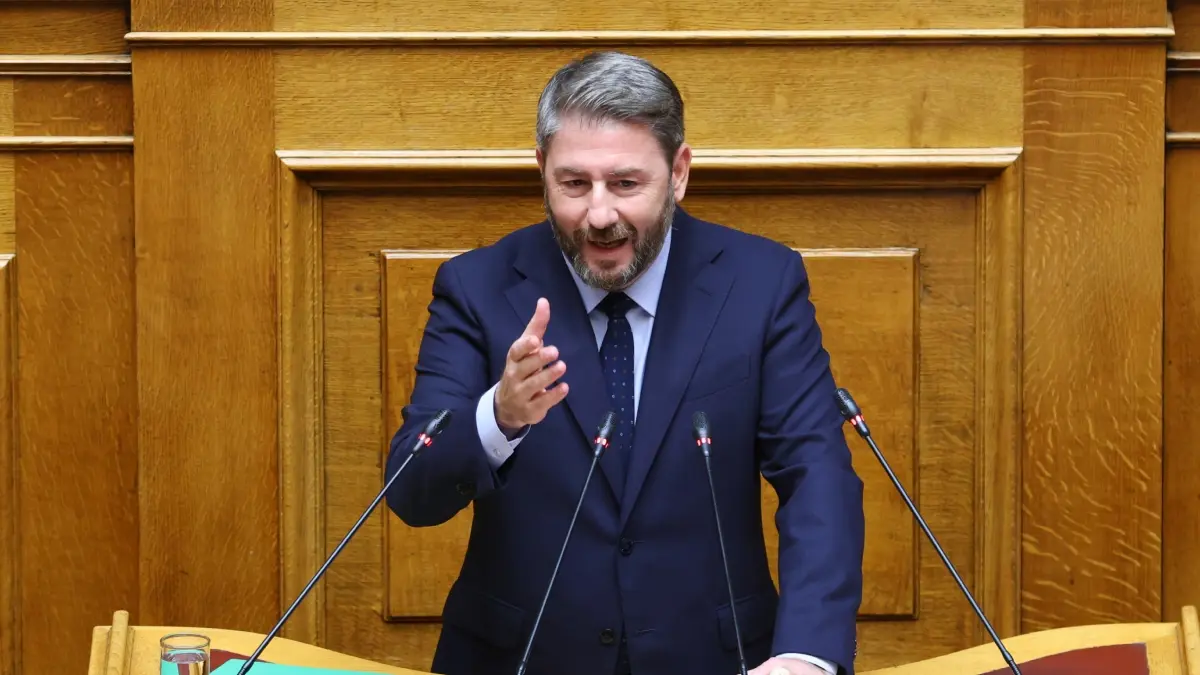 Ανδρουλάκης: “Η κυβέρνηση νομοθετεί τον εκβιασμό του δανειολήπτη – Να αποσύρει άμεσα το άρθρο 23”