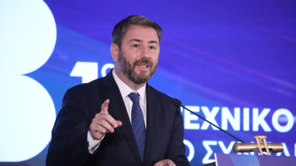Ανδρουλάκης: Παρουσίασε το σχέδιο του ΠΑΣΟΚ με ολοκληρωμένες παρεμβάσεις για τις επιχειρήσεις
