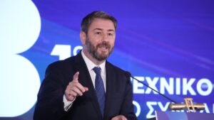 Ανδρουλάκης: Παρουσίασε το σχέδιο του ΠΑΣΟΚ με ολοκληρωμένες παρεμβάσεις για τις επιχειρήσεις