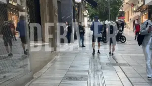 Φρούριο η Αθήνα για τις κινητοποιήσεις – Προστατευτικά σε βιτρίνες στη Βουκουρεστίου (φωτογραφίες+βίντεο)