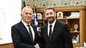 ΠΑΣΟΚ: Ο Ευάγγελος Αποστολάκης εντάσσεται στη ΚΟ του κόμματος